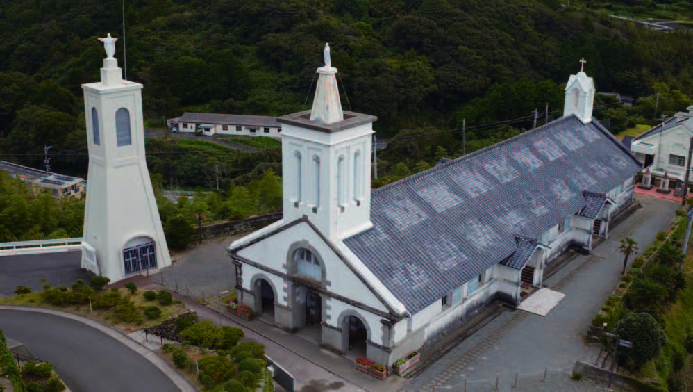 11_前後にふたつの塔をもつ出津教会堂